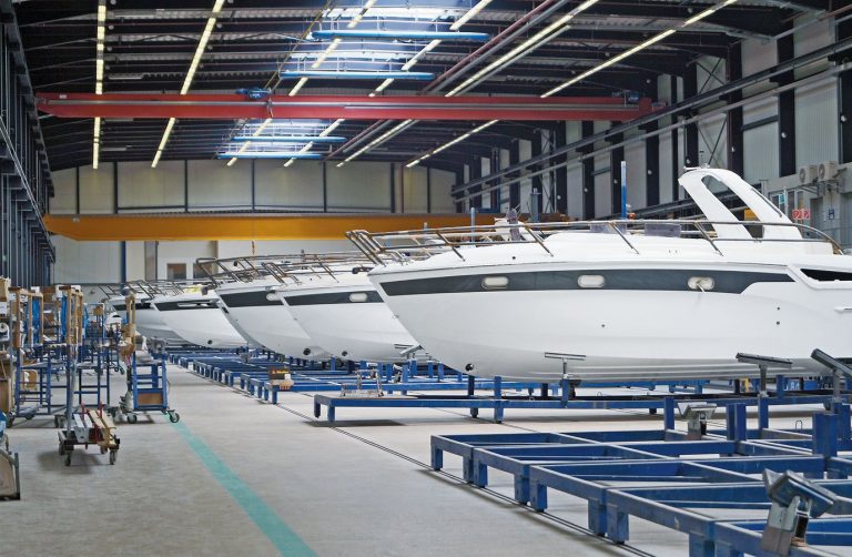 bavaria yachts factory